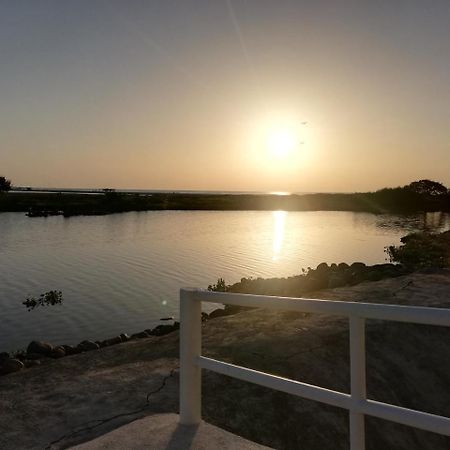 Hotel El Faro Playa Chachalacas Buitenkant foto