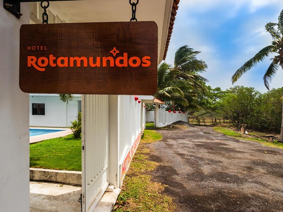 Hotel El Faro Playa Chachalacas Buitenkant foto